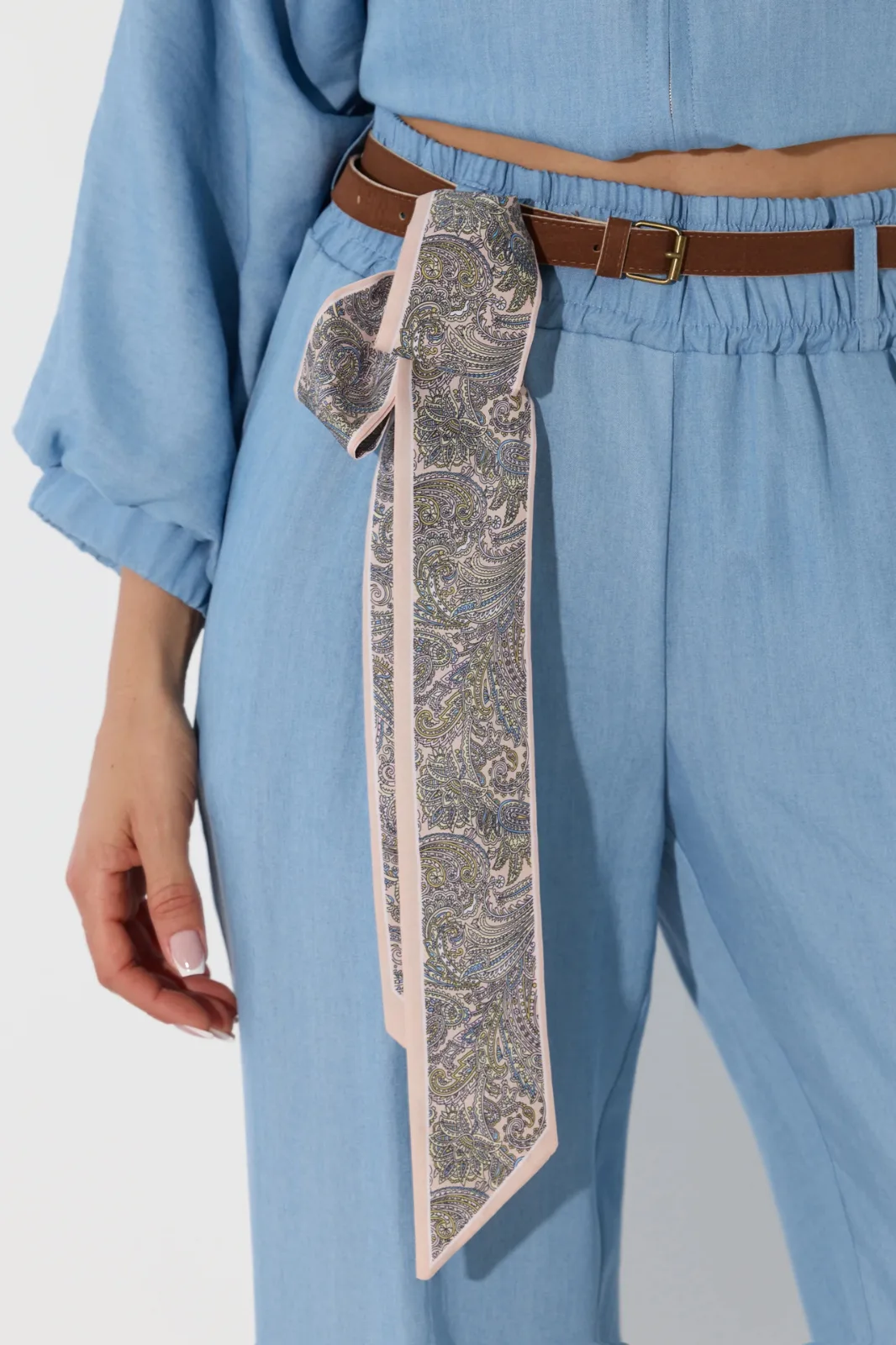 Light Denim kelnių liemuo su diržo ir skarelės detale
